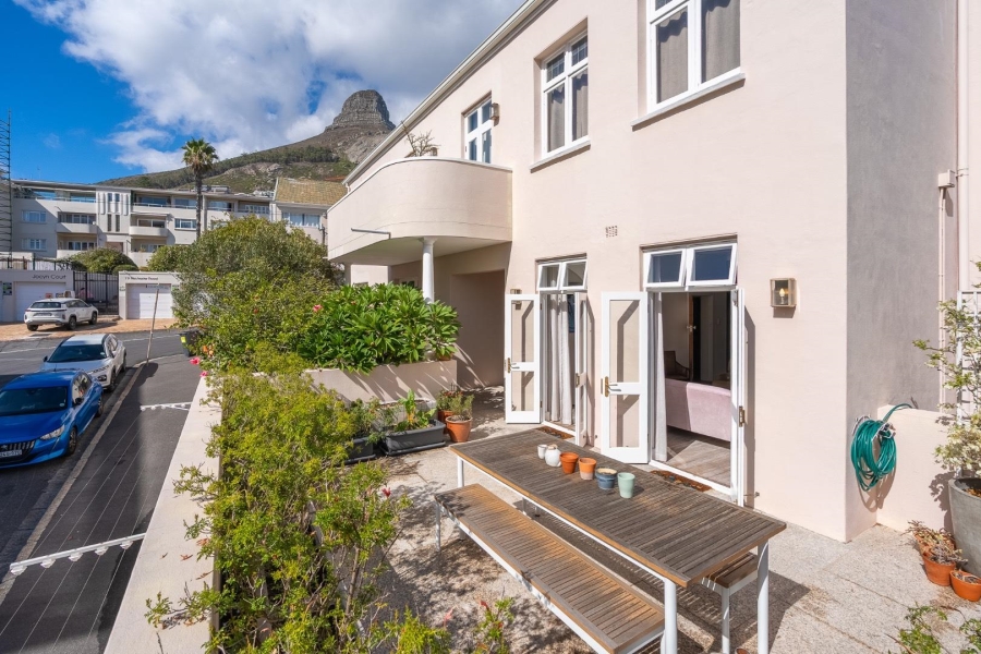 2 Bedroom Property for Sale in Bantry Bay Western Cape
